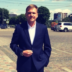 Александр Николаев