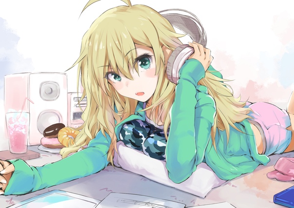 Anime girl with blonde hair blue eyes